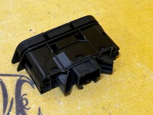 PANEL PRZEŁĄCZNIK PRZYCISK PDC FORD KUGA MK3 UK