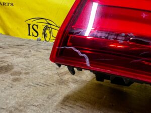 LAMPA W BŁOTNIK TYŁ TYLNA PRAWY PRAWA LED MERCEDES GLS X166 USA