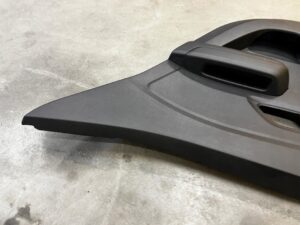 BOCZEK TAPICERKA DRZWI PRAWY TYŁ DACIA SANDERO III 2023R