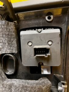 OSŁONA ZAŚLEPKA DESKI POD KIEROWNICĘ PORSCHE PANAMERA 970 I LIFT