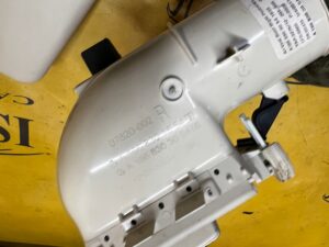 KRATKA NAWIEWU SUFITOWEGO DACHU PRAWA PRAWY MERCEDES GLS X166