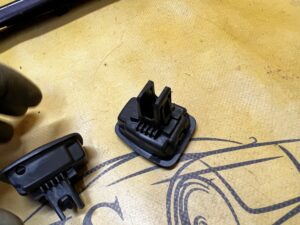 2 X UCHWYT HACZYK MOCOWANIE BAGAŻNIKA PEUGEOT 508 I