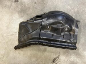 OSŁONA PŁYTA ŚCIANY GRODZIOWEJ SILNIKA MERCEDES GL X166