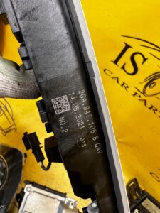 LAMPKA PODSUFITKI OŚWIETLENIE KABINY PRZÓD PRZEDNIA SKODA SCALA VW