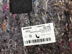 BOCZEK TAPICERKA BAGAŻNIKA PRAWY PRAWA DACIA SANDERO III 2021R