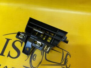 ŚRODKOWA KRATKA NAWIEWU DESKI RENAULT CLIO V