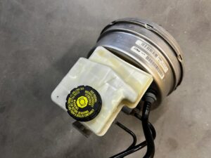 SERWO POMPA HAMULCOWA MERCEDES GL X166