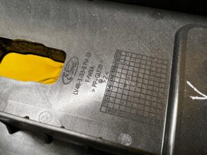 DOLNA OSŁONA KOLUMNY KIEROWNICY FORD KUGA MK3