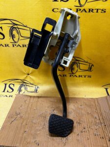 MOCOWANIE PEDAŁ HAMULCA BMW F10 F11 F01 F06