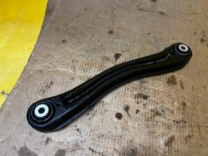 WAHACZ TYŁ TYLNY LEWY MERCEDES GL X166