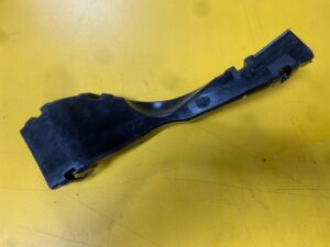 RYNNA OSŁONA PROWADNICA ZAŚLEPKA BMW F10 F11