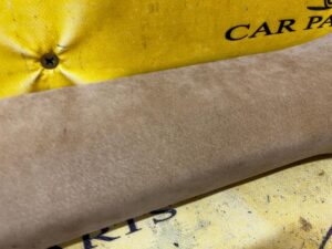 OSŁONA SŁUPKA BEŻ LEWA PORSCHE 991 911 GTS LIFT