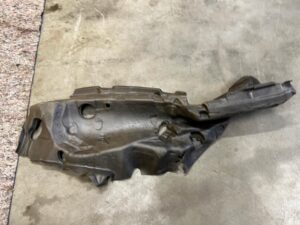 IZOLACJA DŹWIĘKOWA WYGŁUSZENIE WNĘKI KOŁA TYLNEGO PRAWA BMW 5 G30 M5 F90