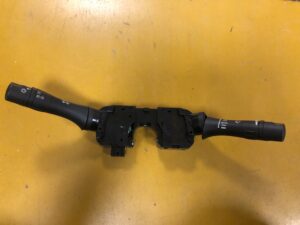 PRZEŁĄCZNIKI ZESPOLONE MANETKI NISSAN LEAF I ZE0