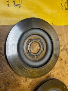 KOMPLET TARCZE HAMULCOWE TYŁ FORD EXPLORER VI MK6 3.0 V6 PHEV HYBRID