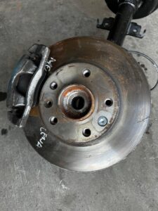 NOGA ZWROTNICA AMORTYZATOR PRZÓD LEWY LEWA RENAULT MEGANE IV