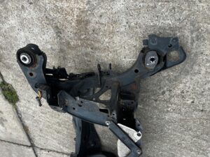 WÓZEK SANKI KOŁYSKA TYŁ VOLVO XC90 II FWD 2WD 2.0 D D4