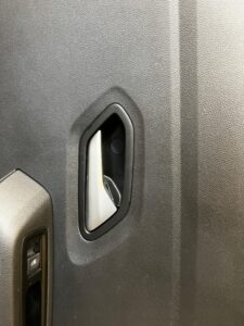 BOCZEK TAPICERKA DRZWI PRAWY TYŁ DACIA SANDERO III