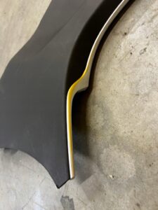 TAPICERKA BOCZEK LISTWA TUNELU ŚRODKOWEGO PRAWA JAGUAR XE X760 XF X260