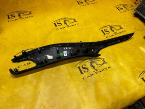 OSŁONA LISTWA DEKOR KONSOLI DESKI SKÓRA PRAWY INFINITI Q30 EU