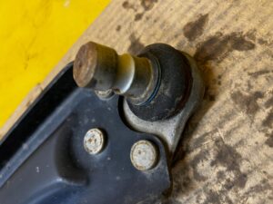 WAHACZ PRZÓD PRZEDNI PRAWY RENAULT MEGANE IV