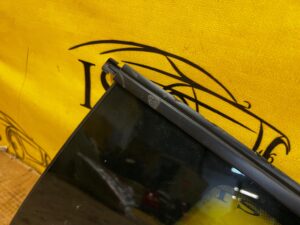 SZYBA KAROSERYJNA BŁOTNIKA TYŁ LEWY FORD MUSTANG VI MK6 S550 GT 5.0 2016R