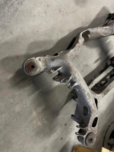 KOMPLET SANKI BELKA OŚ ZAWIESZENIA TYŁ TYLNA PORSCHE PANAMERA 970 POLIFT