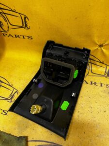 KRATKA NAWIEWU TYŁ TYLNA RENAULT MEGANE IV