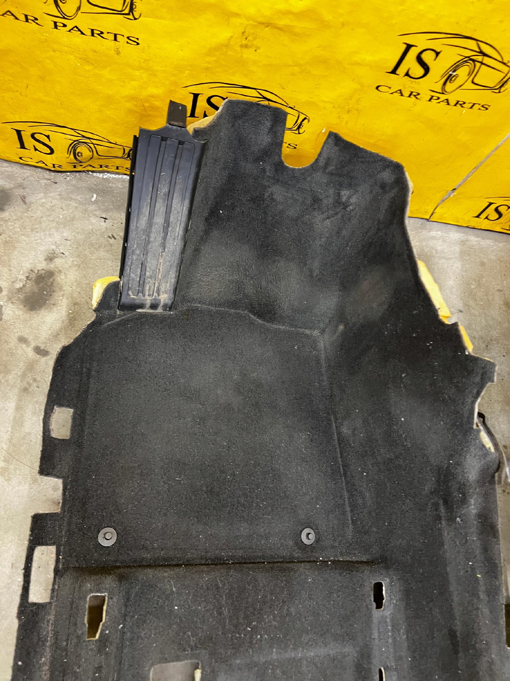 MATA DYWAN WYKŁADZINA PODŁOGI PRZÓD PORSCHE MACAN 95B LHD