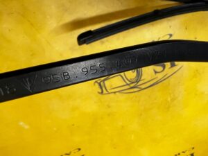 KOMPLET RAMIONA WYCIERACZKI PRZÓD PORSCHE MACAN 95B LHD