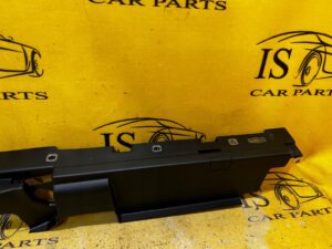 OSŁONA LISTWA BAGAŻNIKA PRAWA MERCEDES E-KLASA W213