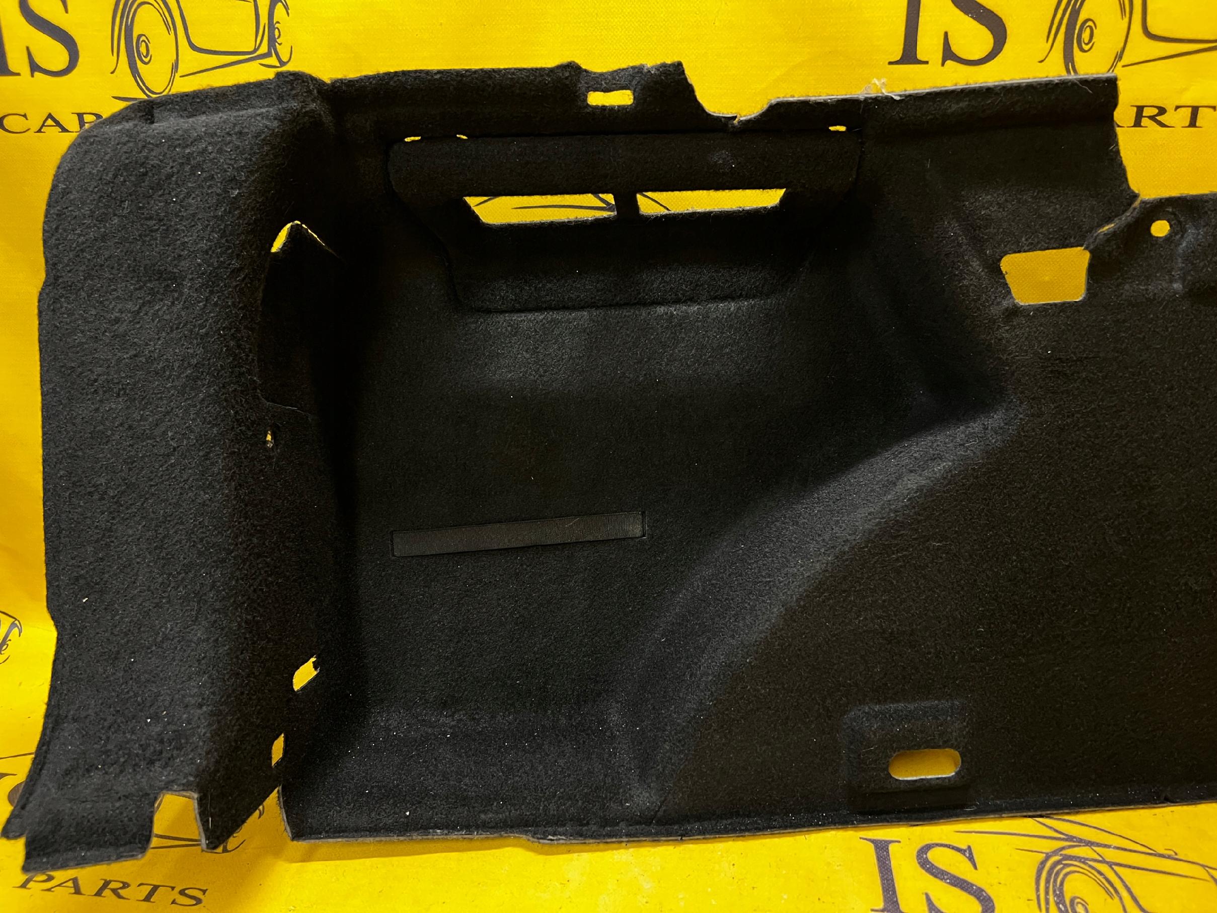 BOCZEK BAGAŻNIKA LEWY TYŁ RENAULT MEGANE IV KOMBI