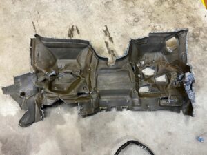 OSŁONA WYGŁUSZENIE WYCISZENIE ŚCIANY GRODZIOWEJ FORD RANGER MK5 V EU