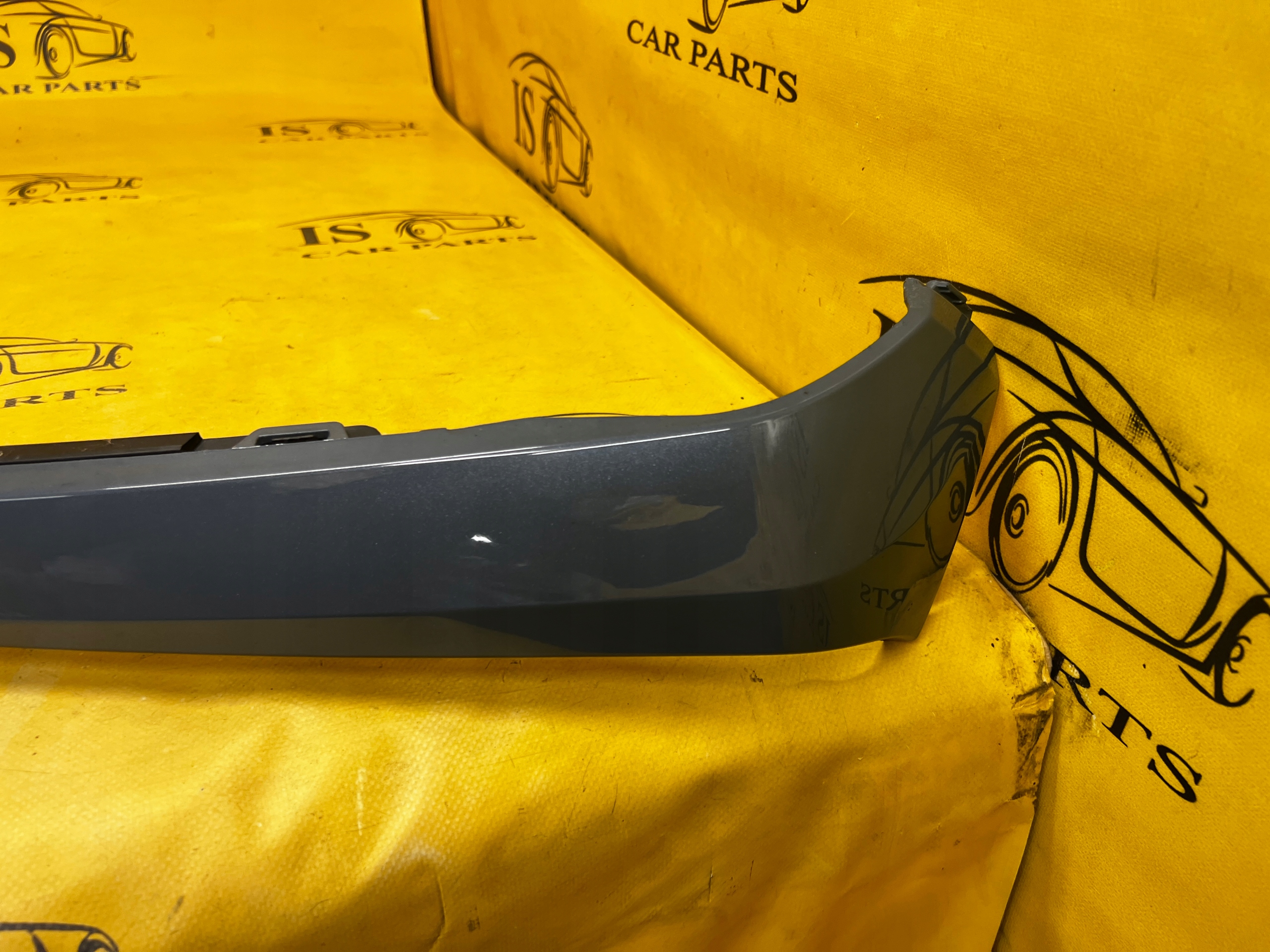 LISTWA PASA ZDERZAKA PRZÓD FORD BRONCO 21- AZURE GREY PEARL