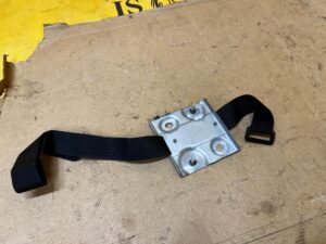 UCHWYT HACZYK MOCOWANIE TAŚMA SCHOWKA BAGAŻNIKA PORSCHE MACAN 95B