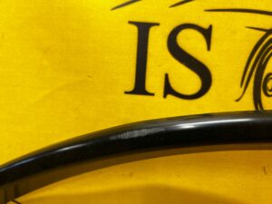 LISTWA RAMKA SZYBY DRZWI PRZÓD PRAWA PRAWY RANGE ROVER EVOQUE II L551