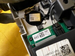 LAMPKA OŚWIETLENIE PODSUFITKI SZYBERDACH LAND ROVER DISCOVERY SPORT V L550