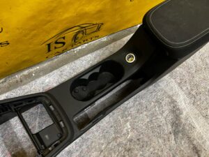 TUNEL PODŁOKIETNIK PANEL ŚRODKOWY OSŁONA SKODA SCALA