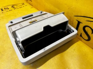 LAMPKA OŚWIETLENIE PODSUFITKI SZYBERDACH LAND ROVER DISCOVERY SPORT V L550