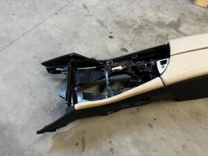 TUNEL ŚRODKOWY PODŁOKIETNIK KONSOLA BMW 5 F10 F11 EU