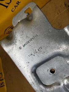 WSPORNIK MOCOWANIE UCHWYT BAGAŻNIKA PRAWY MERCEDES GL X166