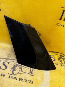 NAKŁADKA SŁUPKA LEWY TYŁ LR RANGE ROVER EVOQUE II L551