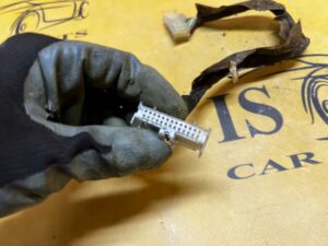 WIĄZKA INSTALACJA PRZEŁĄCZNIKA DRZWI PRZÓD LEWY CHEVROLET CORVETTE C5 97-04