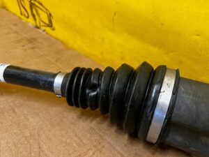 PÓŁOŚ PRZÓD PRZEDNIA LEWY LEWA PEUGEOT 3008 II P84 1.2 THP 1.5 HDI