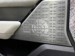 KOMPLET FOTELE WNĘTRZE KANAPA BOCZKI JASNA SKÓRA RANGE ROVER VELAR L560 EU