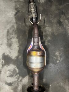 TŁUMIK RURA WYDECH KOŃCOWA KATALIZATOR DACIA SANDERO III 2021R