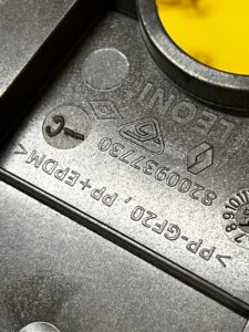 OSŁONA ZAŚLEPKA MASKOWNICA RENAULT MASTER III