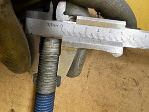 2 X ŚRUBA M16X210 FORD BRONCO 21-