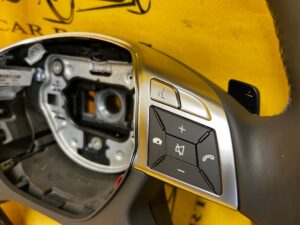 KIEROWNICA SKÓRA MULTIFUNKCJA MANETKI ŁOPATKI GRZANA MERCEDES GL X166