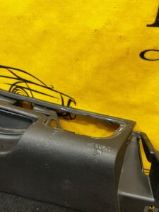 BOCZEK BAGAŻNIKA LEWY PORSCHE CAYENNE II 7P5